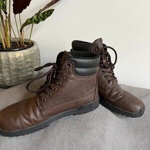 Vegan Winter Waterproof Barefoot Boots. Dark Brown US W7.5.